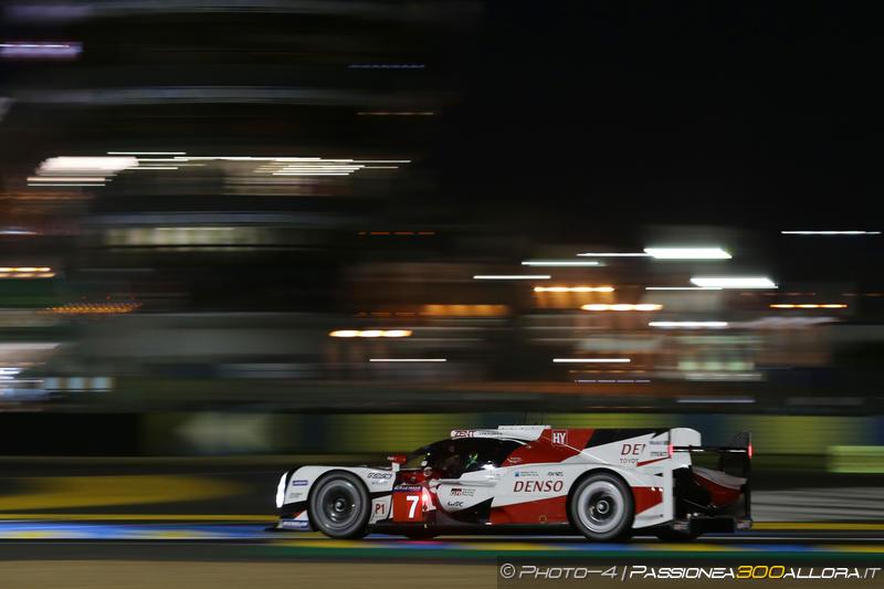 WEC | Le Mans: Kobayashi da record, Porsche a quasi 2"5