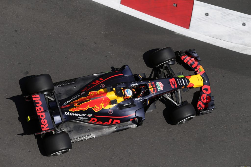 F1 | GP Azerbaijan: Ricciardo vince una gara senza senso su Bottas e Stroll!