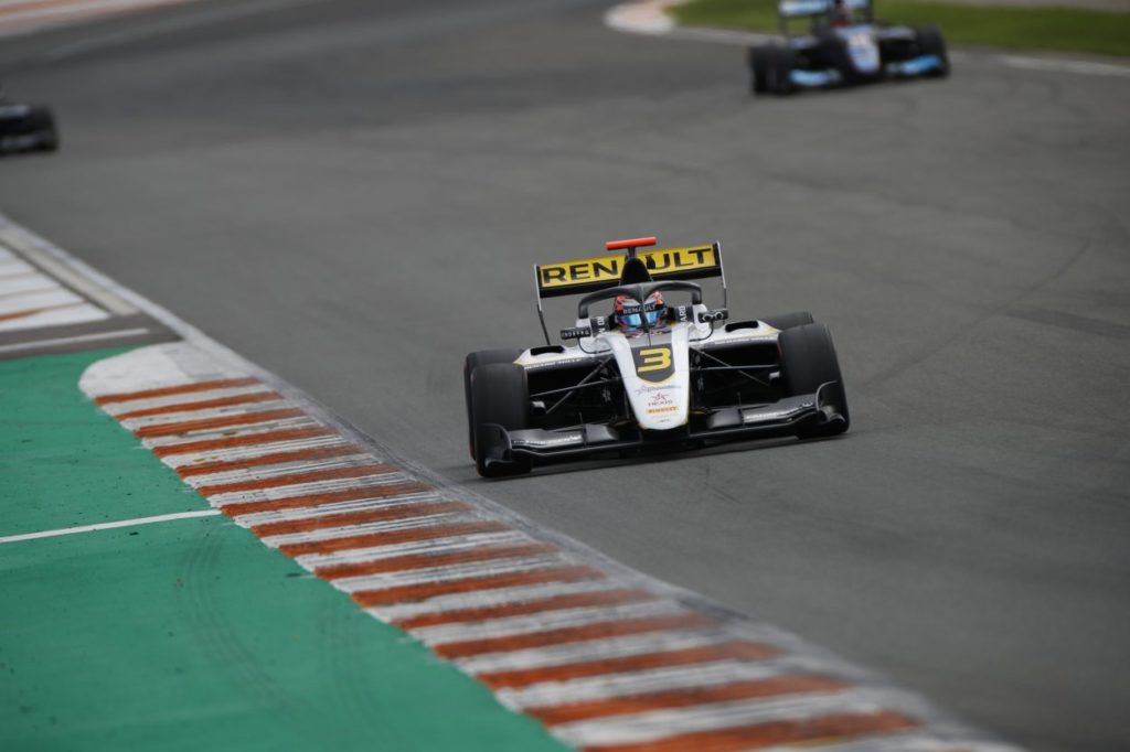 F3 | Lundgaard si ripete nei test di Valencia, Colombo secondo