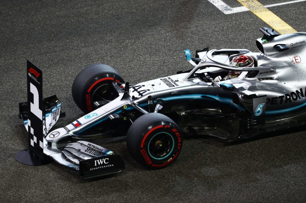 F1 | GP Abu Dhabi 2019, Hamilton chiude l'anno dominando su Verstappen e Leclerc