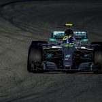 F1 | Hamilton - Valentino Rossi, le prime immagini dello scambio a Valencia