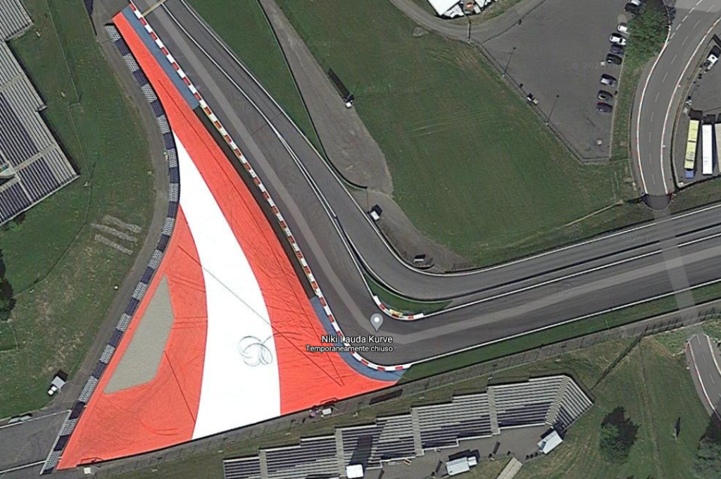 Circuiti F1 al contrario. Totale follia Circuiti F1 al contrario. Totale follia