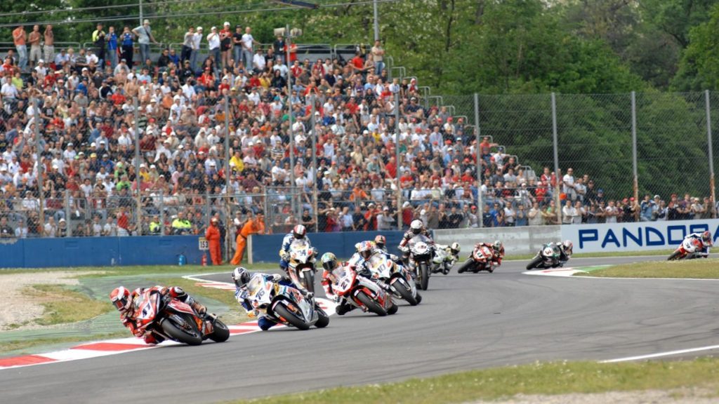 SBK GP Italia 2008 dal regalo di Bayliss alla battaglia delle 