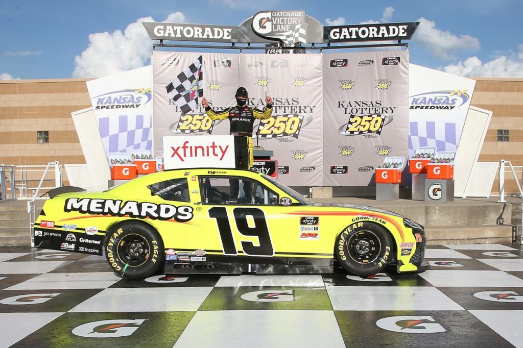 NASCAR | Xfinity Series - Kansas: Brandon Jones beffa tutti al secondo overtime