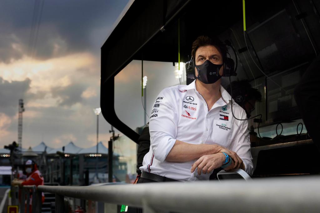 F1 | GP San Paolo 2021, Toto Wolff allude al razzismo: "Sono contro di noi, è quello che Lewis ha vissuto per tutta la vita"
