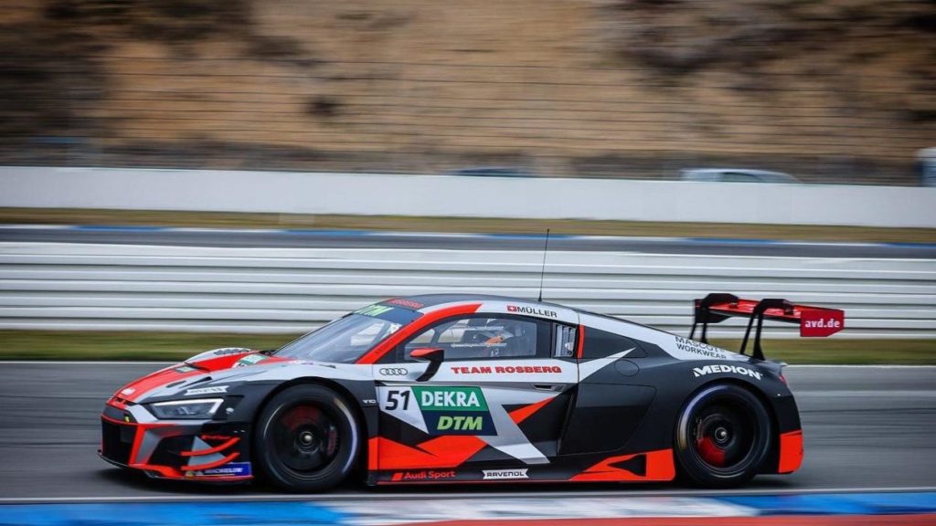 DTM | Haupt Racing Team domina il primo giorno di test insieme alla... neve! DTM test Muller