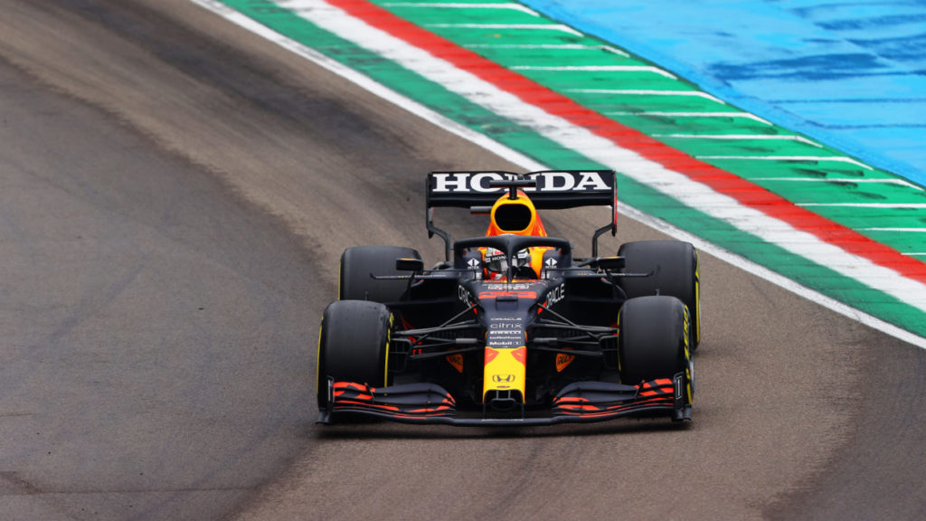 F1 | GP Emilia Romagna 2021, gara: Verstappen domina una pazza Imola su Hamilton e Norris