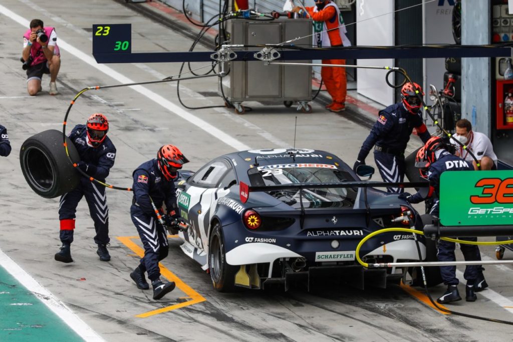 DTM | Monza 2021, dominio di Kelvin van der Linde in Gara-2 DTM Monza Albon