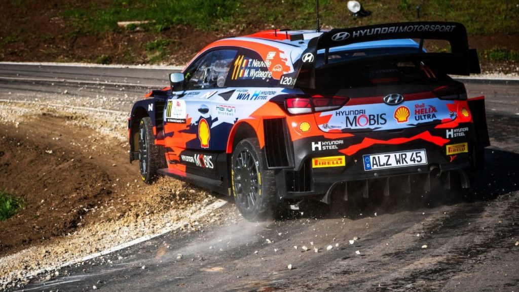 WRC | Rally di Ypres 2021: Neuville domina il venerdì sera, Tänak perde terreno