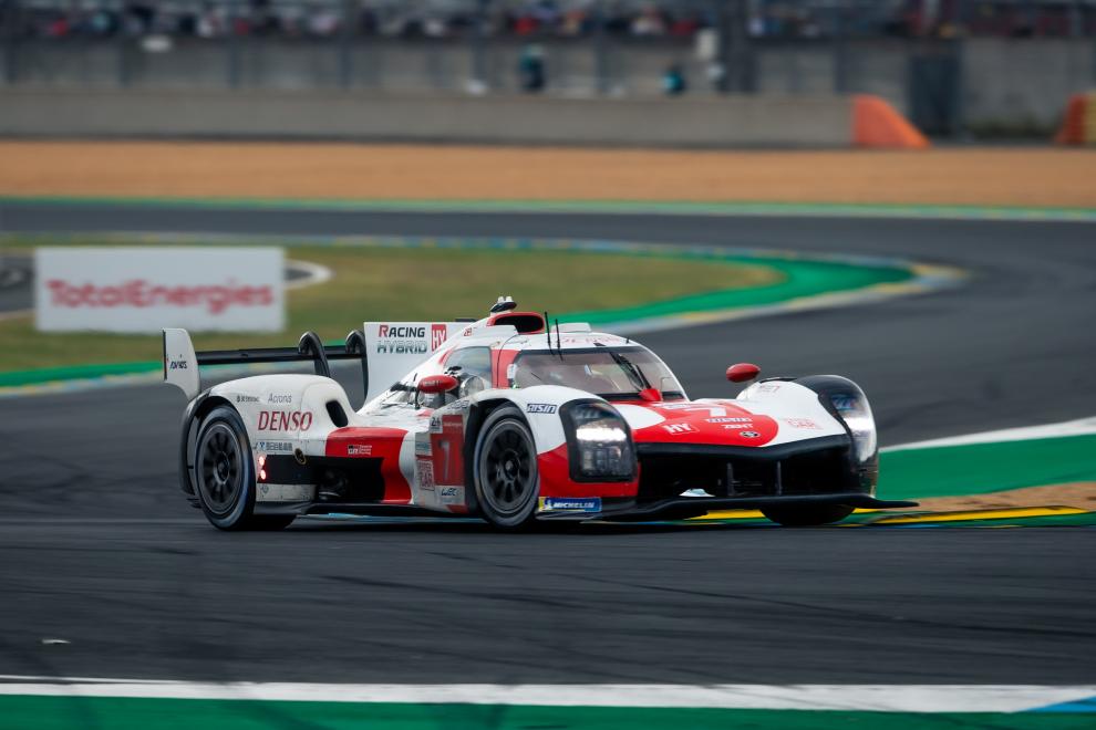 WEC | 24h di Le Mans, 20a ora: problemi per Toyota #8, un giro di margine per la #7