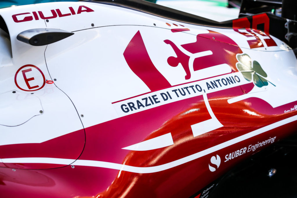 F1 | GP Abu Dhabi 2021: Alfa Romeo saluta Raikkonen e Giovinazzi con un messaggio sulla C41 F1 | GP Abu Dhabi 2021: Alfa Romeo saluta Raikkonen e Giovinazzi con un messaggio sulla C41