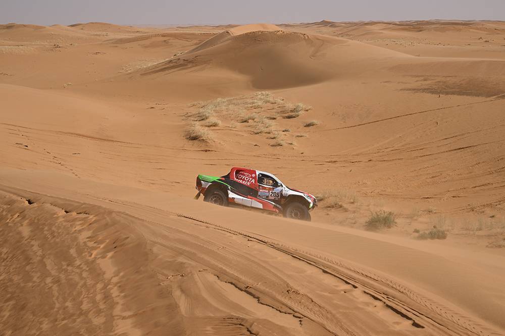 Dakar 2022 | Giorno 4: penalizzato Al Rajhi, Al-Attiyah torna davanti a tutti. Petrucci sfiora il podio Dakar 2022 - Al Rajhi, Toyota