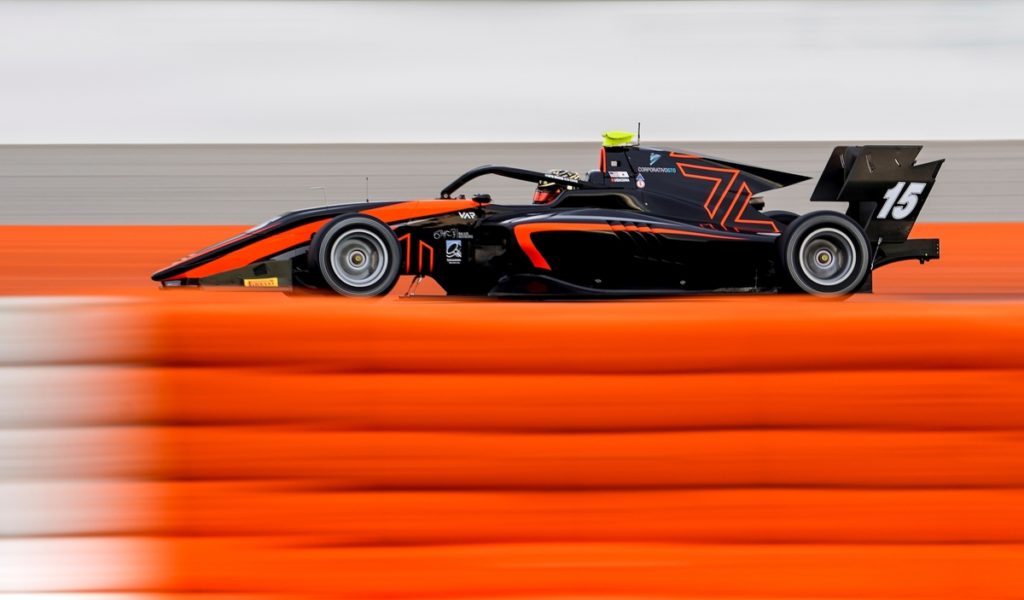 F3 | Reece Ushijima si lega a van Amersfoort Racing | P300.it
