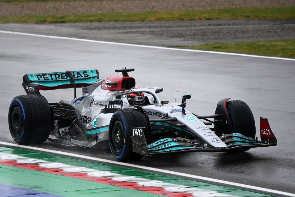 F1 | GP Emilia Romagna 2022, i team radio Mercedes: Russell proattivo e attento, Hamilton rassegnato e demotivato F1 | GP Emilia Romagna 2022, i team radio Mercedes: Russell proattivo e attento, Hamilton rassegnato e demotivato