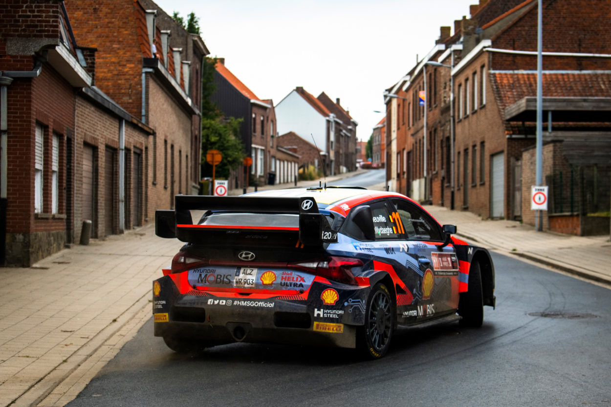 WRC | Rally di Ypres 2022, PS9-12: botta e risposta tra Tänak e Neuville