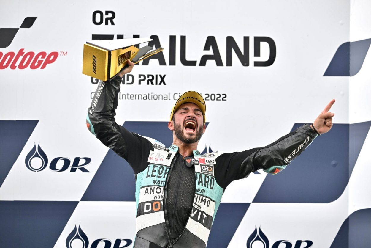 Moto3 | GP Thailandia 2022, Gara: Dennis Foggia vince per la quarta volta quest’anno. Guevara quinto, altro zero per García
