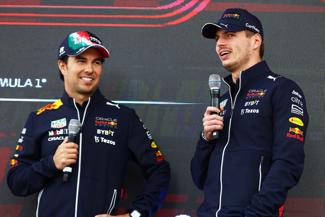 F1 | GP San Paolo 2022, scoppia la polemica in casa Red Bull tra Verstappen e Pérez. Checo: "Se ha due campionati è grazie a me"