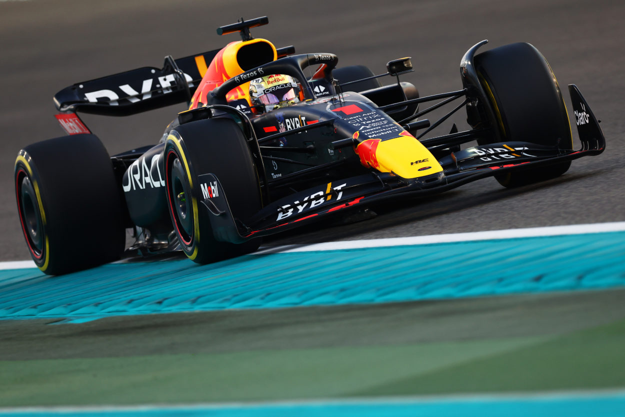 F1 | GP Abu Dhabi 2022, gara: Verstappen vince ancora, Leclerc evita la doppietta Red Bull ed è 2° nel mondiale. Vettel 10° nella gara di addio