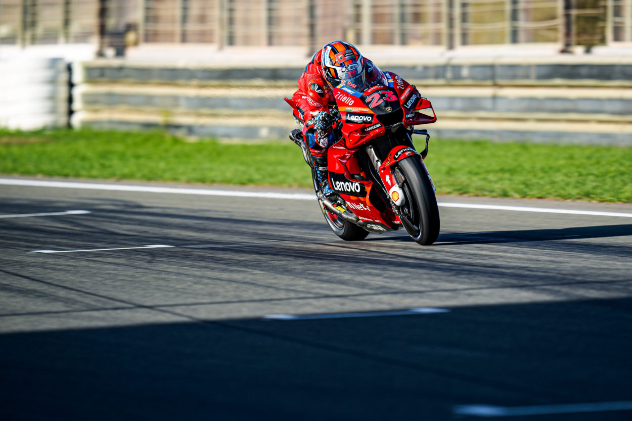 MotoGP | Test Valencia 2022, Bastianini (Ducati Lenovo): "Felice di com'è andata questa prima giornata"
