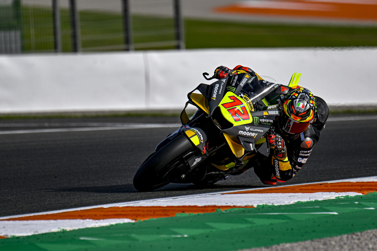 MotoGP | Test Valencia 2022, Bezzecchi (Ducati VR46): "La nuova moto mi piace, lo step in frenata è significativo"