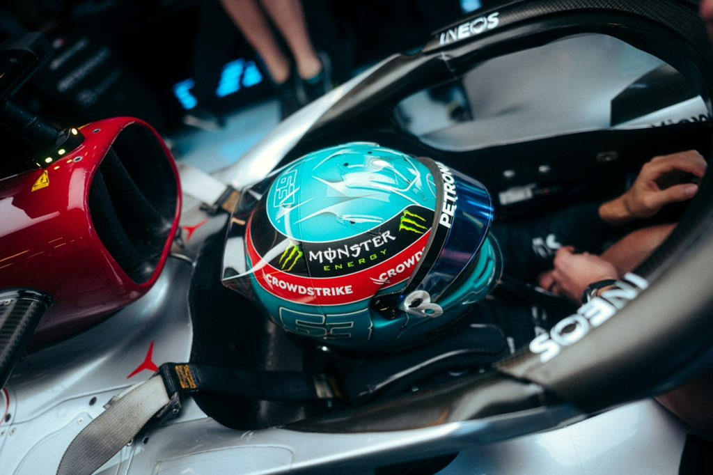 F1 | GP Abu Dhabi 2022, FP1: Mercedes comanda con Hamilton e Russell, poi Leclerc. Sette rookie in pista